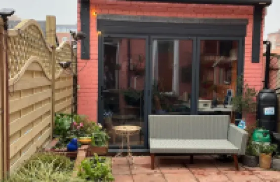 Beach Dreamland Restaurants Nearby- Sunny Garden