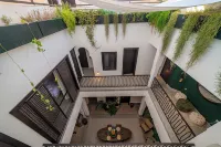 薩布拉瓦庭院飯店