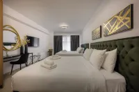 Cens Silver Luxury Suites - balcony