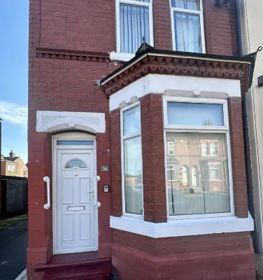 4 베드 하우스 - 10명 숙박 가능 - 정원 - 주차 - 와이파이