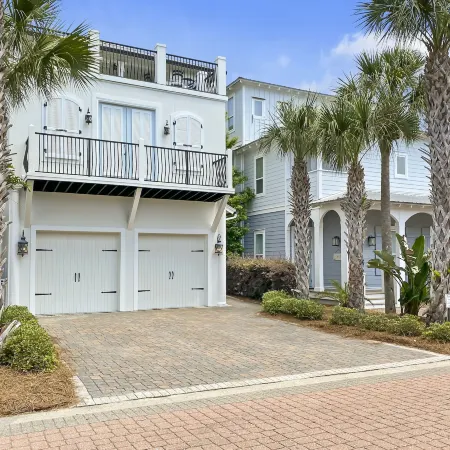The Pool House 5 Bedroom Home by RedAwning