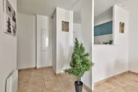 123Home-Le Park Side Hotels in Chessy