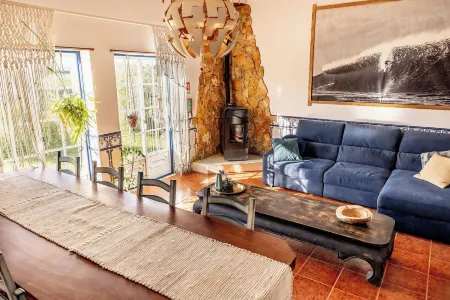 Santa Cruz Surf House by Stoke Travel