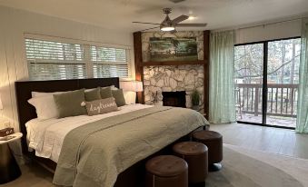 Dunnellon Dreams 3 Bedroom Home by RedAwning