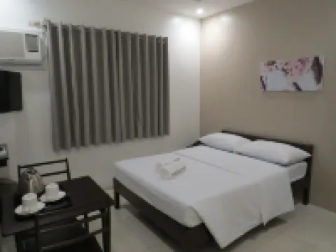 ฟิเอโซเล เรสซิเดนซ์ อินน์ - โรงแรมราคาถูก