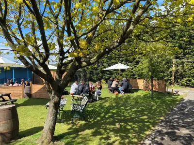 The Red Admiral Hotel Hotels near Seven Acres Caravan Park