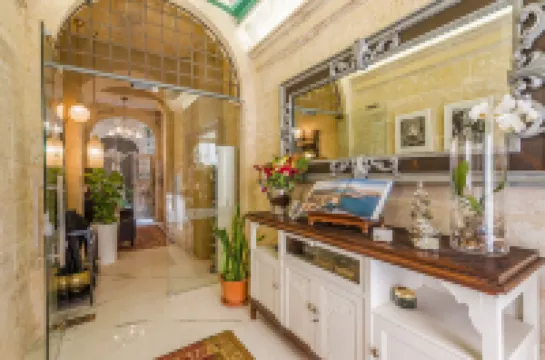 Valletta Lucente Guest House