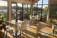 Appletree Holiday Park by Away Resorts - bar