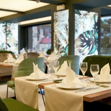 Ad Hotel Pont d'Hydra