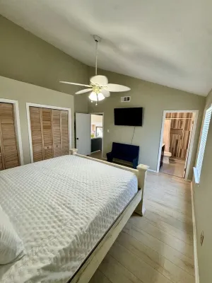 Beach Retreat: Walk to Beach & Pool, Sleeps 12, Pet Friendly