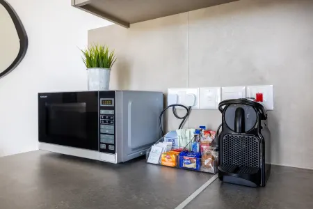 101 Mulberry Court- Spacious with Large Terrace