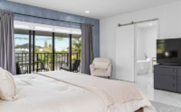 May Special! 4Br - Private Pool, Grill, Near Coral Gables & Mia Airport
