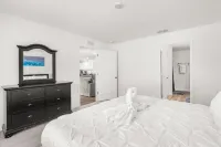 Charming 4-bedroom house with WiFi and AC in pleasant Spring Hill