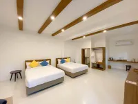Issara Beach Resort Beachfront Zone Hoteles en Sichon