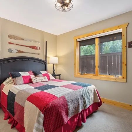 Beautiful 5-bedroom house in Enchanting Crosslake -Pontoon Incl with 7 day stay!
