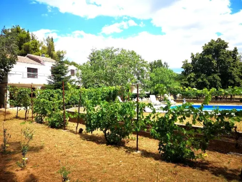 Holiday Home Jaga - Homestays