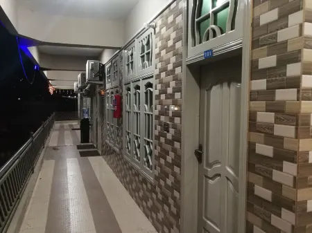 Saman Hotel Отели рядом с Аэропорт Гилгит