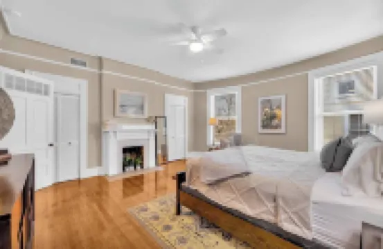 Warm and Spacious 2 Bedroom near Eden Park
