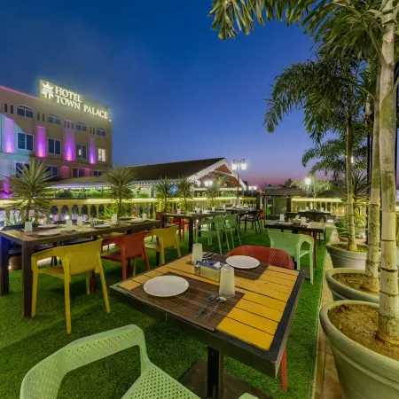 Hotel Town Palace