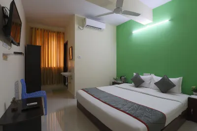 Green Tree Hotel-Near Vfs Global and Ramee Mall Hotels in Chennai