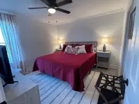 New remodeled 2BR 2BT condo, only 1.4 miles to Bryant-Denny Stadium! ROLL TIDE!! Hotels near Winn-Dixie