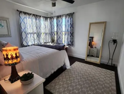 Comfy 2 bedroom home, near Palo Duro Canyon! Hotels near Crossroads country church