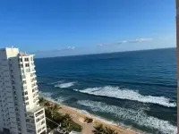 Studio with marvelous view in San Juan, PR-beachfront at Condado, AC, WiFi, Pool