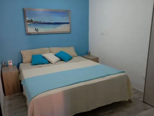 20 meters from the sea nice apartment in residence with swimming pool