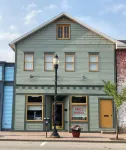 The Maple Flat: high end 2-bedroom apartment in Blairsville