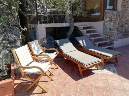 Villa Vista, from the terrace a stunning view to  Costa Smeralda and the Islands Отели рядом с достопримечательностью «Centro Sub Portorotondo»