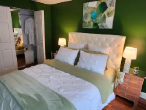 Family Home - Apartment Hotels in North Vancouver