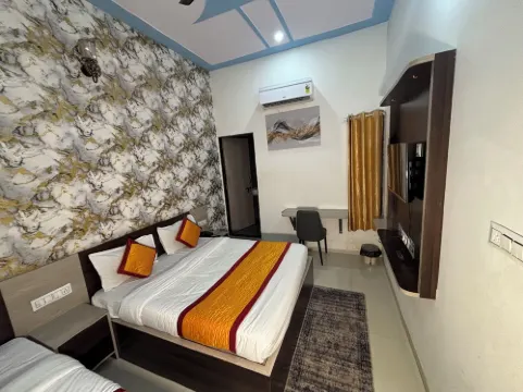 Hotel Hanuman Palace