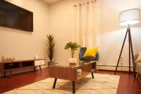 Cozy apartment 2nd 10min Walk Downtown | City View