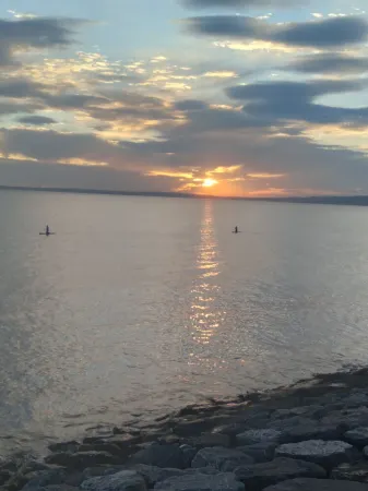 For walkers. sea-lovers and cyclists - a delightful 2-bedroom townhouse! Отели в г. Сандфилдс Восток