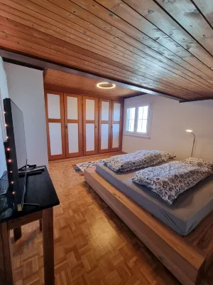 Chalet in Montreux mit Gartenhaus, Jacuzzi, Sauna und Einmaliger Aussicht! Hotels in Riviera-Pays-d'Enhaut District