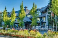 Modern and Cozy 2bed/2bath Ski In-Ski Out in Quiet Upper Village