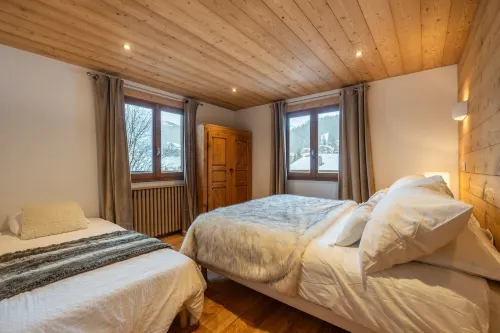 4-star apartment in a magnificent Savoyard chalet - 50 m from the slopes