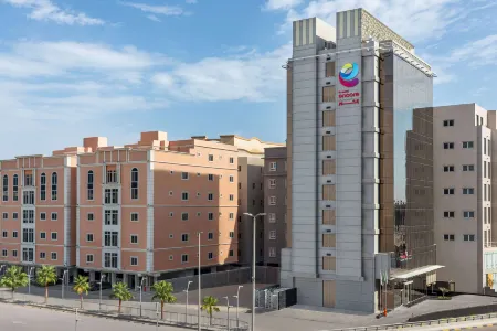 Ramada Encore by Wyndham Al Khobar Corniche Отели в г. Эль-Хубар
