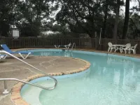 The Dolce Cabana located on the golf course in beautiful Diamondhead, MS. Hotels in Diamondhead