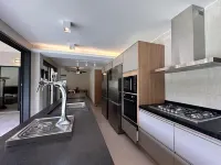 House in Riviera, 600 Meters from the Beach: Swimming Pool, Jacuzzi and Beath Tennis Court!