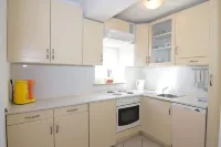 Large apartment just 300m from the beach in Porec