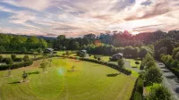 Beauregard: Elegant Cottages in Serene Matakana