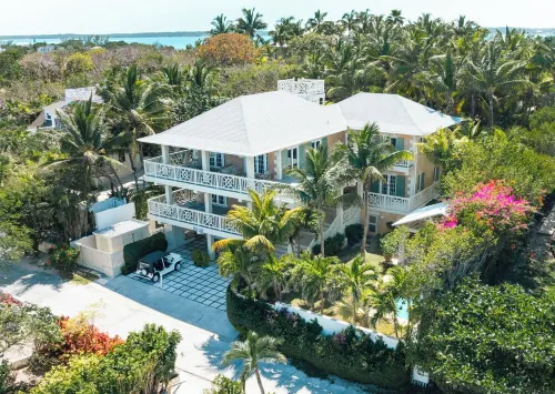 Casa DeDe, Classic Bahamian Home with Panoramic Views of the Ocean