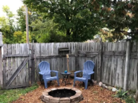 Downtown Boyne City Cottage: Walking distance to everything! Hotels in Boyne City
