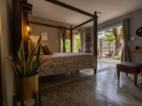 Off grid living! Enjoy and love the Nature! Hotels in Savaneta