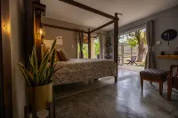 Off grid living! Enjoy and love the Nature! Hotels in Savaneta