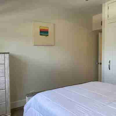 7Mile Pool/Seaside Bliss - 2bed 2bath Ground Suite Rooms