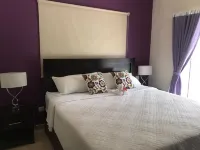 Amazing Heated Jacuzzi, Private Pool, 2 Bed/Bath, AC in Everyroom!!!!