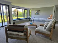 Luxury retreat for two beside the great lake