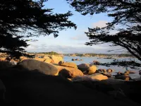 COTE DE GRANIT ROSE, VUE MER, STUDIO Ground floor renovated this year